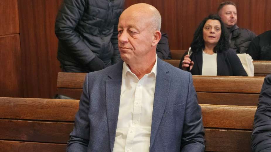 Мюмюн Искендер
